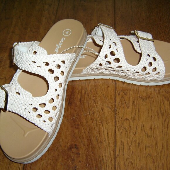 Cat & Jack Light Pink Buckle Sandals, Big Girls Size 4 - Picture 2 of 5